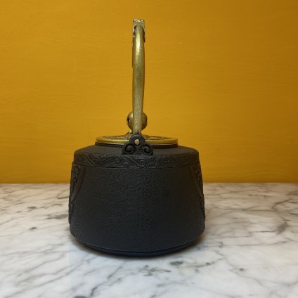 Tee Pot Emperor Iron
