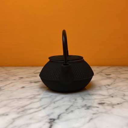 Tea Pot "Arare"
