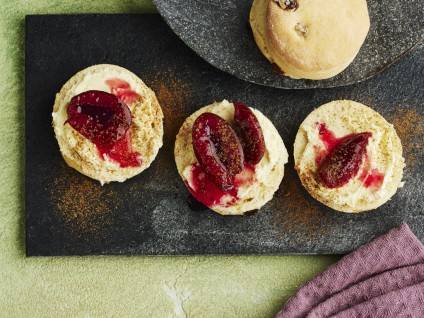 Cream Tea Set for one by Pot