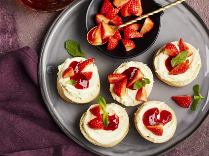 Cream Tea Set for four by Post