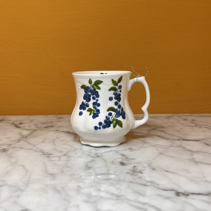 Becher "Berries" Fine Bone China