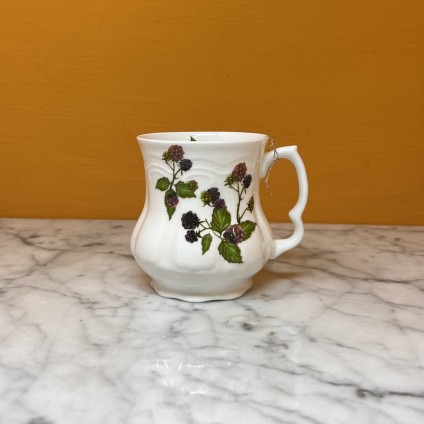 Becher "Berries" Fine Bone China