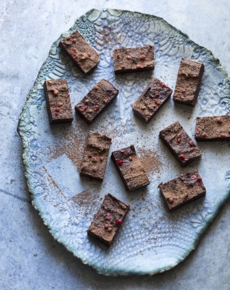 Evergreens. 70 vegan recipes for quick cooking