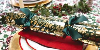 Traditionelle Weihnachts Crackers 35 cm handgerollt in Geschenkbos