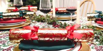 Traditionelle Weihnachts Crackers 35 cm handgerollt in Geschenkbos