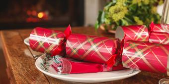 Red Plaid 30 cm handgerollte Cracker in Geschenkbox