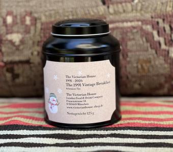 The 1991 Vintage Breakfast Premium black tea tin with double aroma protection