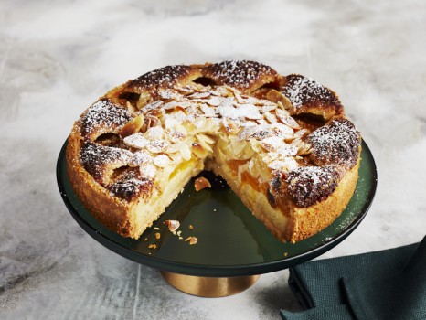 Apricot and Almond Cake