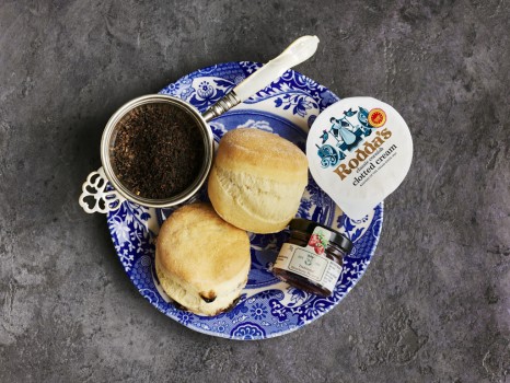 Cream Tea Set for one by Pot