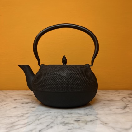 Tea Pot "Arare"