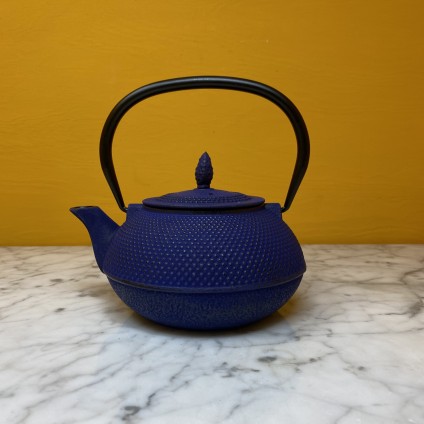 Tea Pot "Arare"